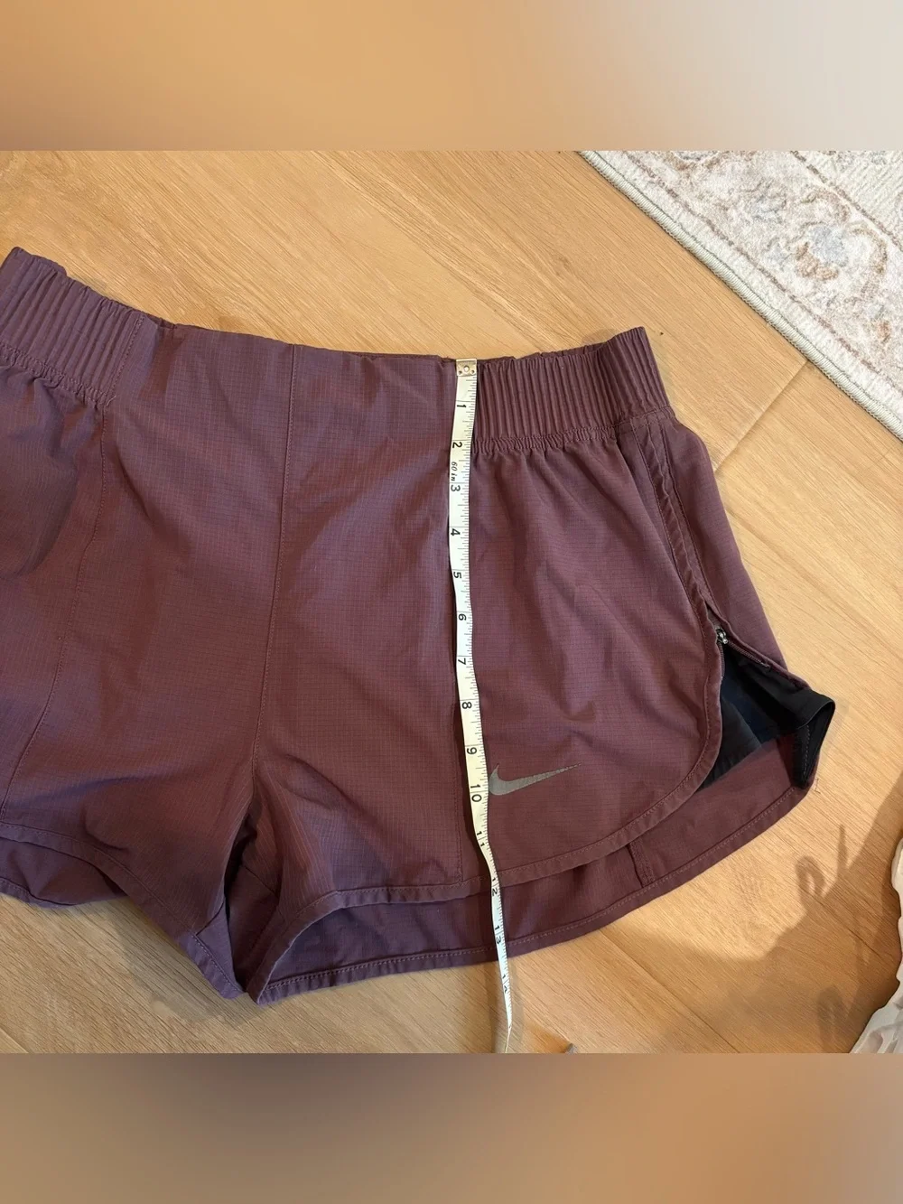 Nike Women’s Run Division Tempo Luxe Running Shorts DD5328-646 Large Purple